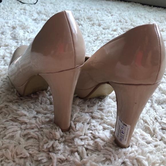 Brand new women shoes ! - Picture 4 of 7